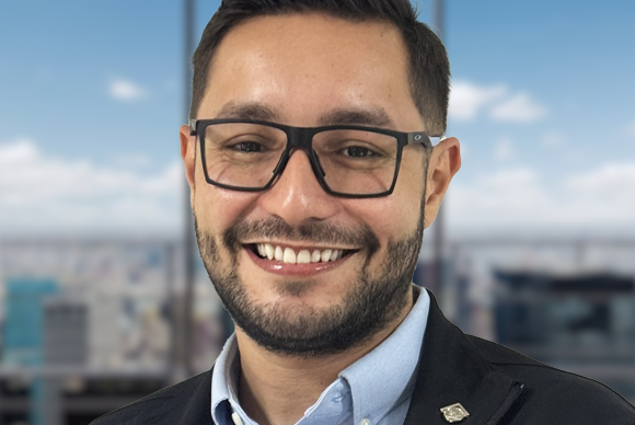 <strong>Chris Vélez Barreto</strong>